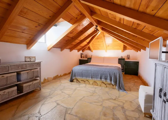 Mountain Getaway For Hikers 1 *