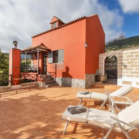 Mountain Getaway For Hikers 1 Holiday home