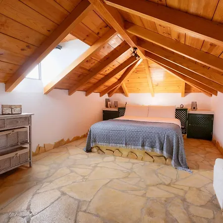 Mountain Getaway For Hikers 1 *